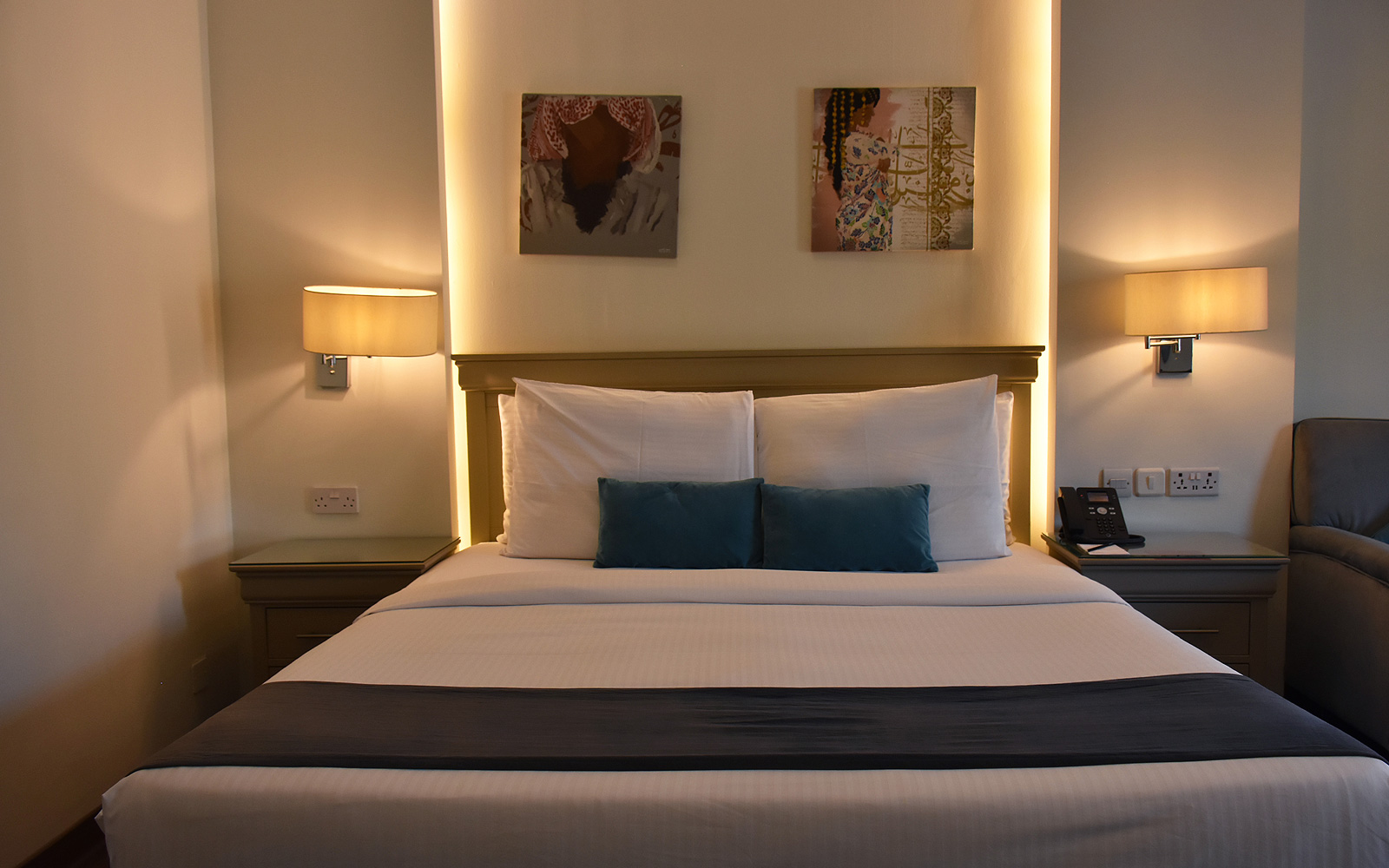 Deluxe King Room